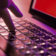 КиберКЛУБ Академия - CyberCLUB Academy - киберсигурност обучение и кариера - кариерен компас, програма КиберМентор, персонализирани кариерни пътеки, стажове и работа.